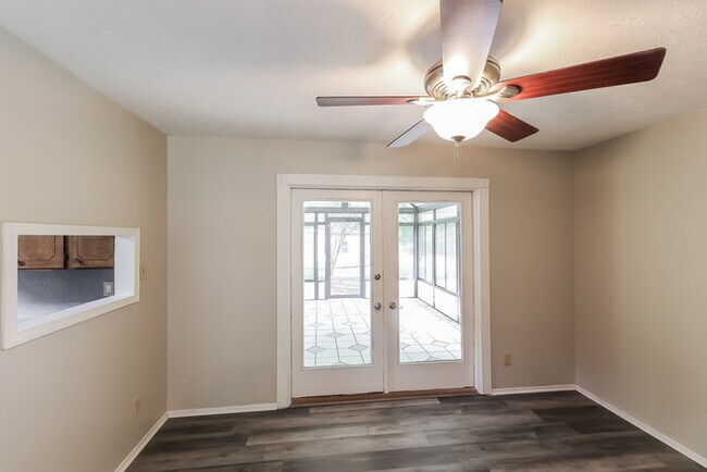 Building Photo - 3 Bedroom Charmer in Prattville!