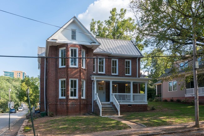 Foto del edificio - Stunning Historic Renovation in Montford