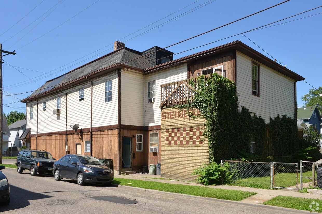 Building Photo - 1140 Grand Blvd