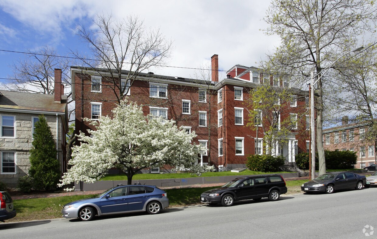 Primary Photo - 62 State St