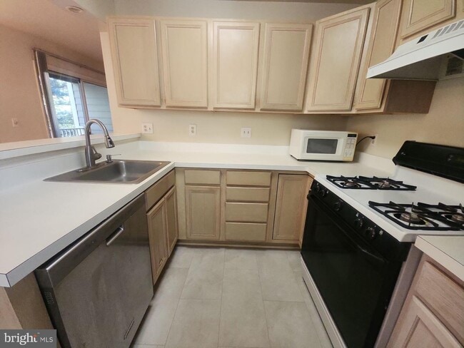 Building Photo - 105 Timberbrook Ln