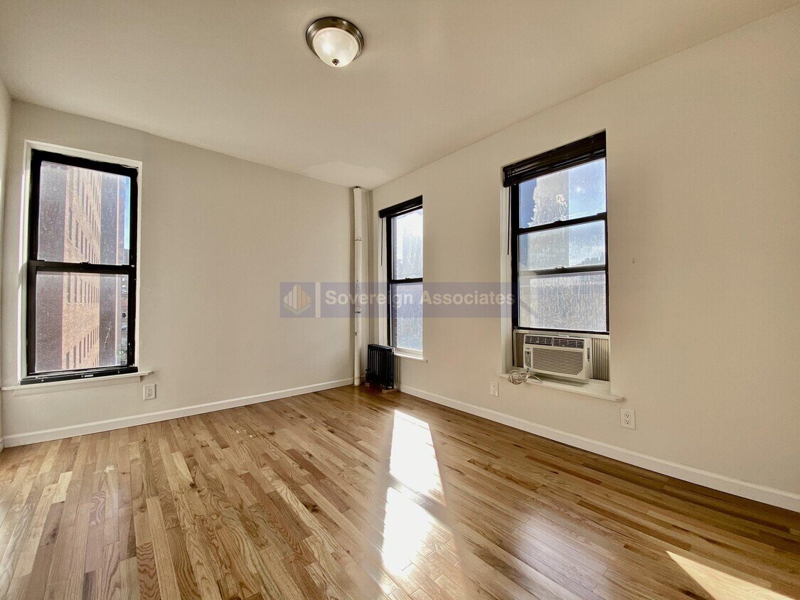 Primary Photo - 401 East 68th Street