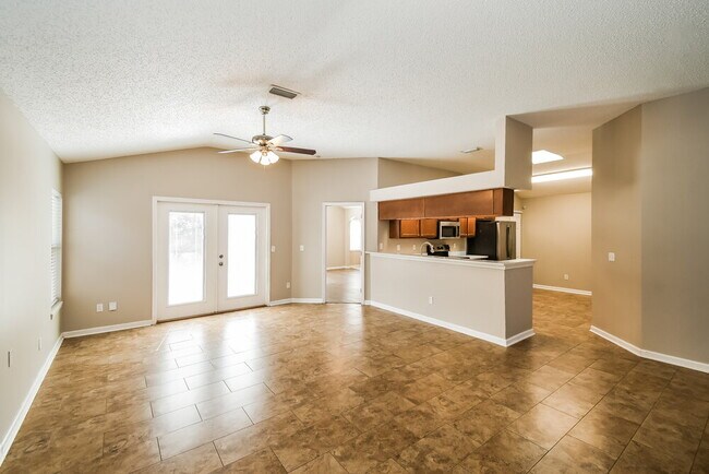 Foto del edificio - 1141 Brookwood Bluff Rd E