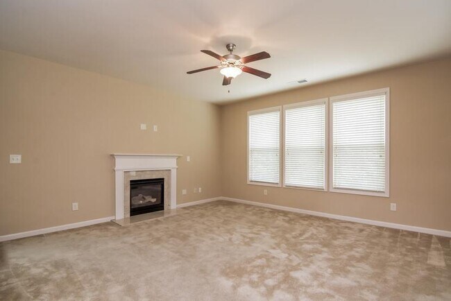 Building Photo - 885 Westmoreland Ln NE