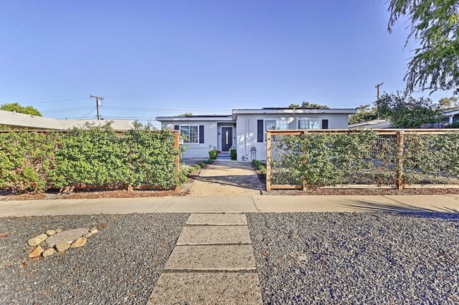 Building Photo - Looking for a great short term rental!!!!!