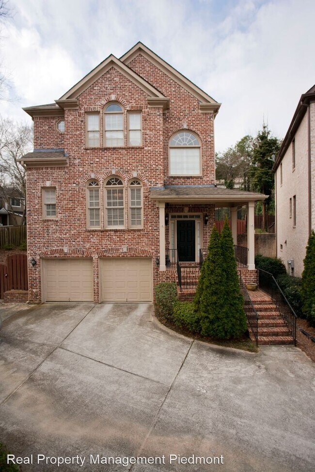 Foto del edificio - 4 br, 3.5 bath House - 883 Lenox Court NE