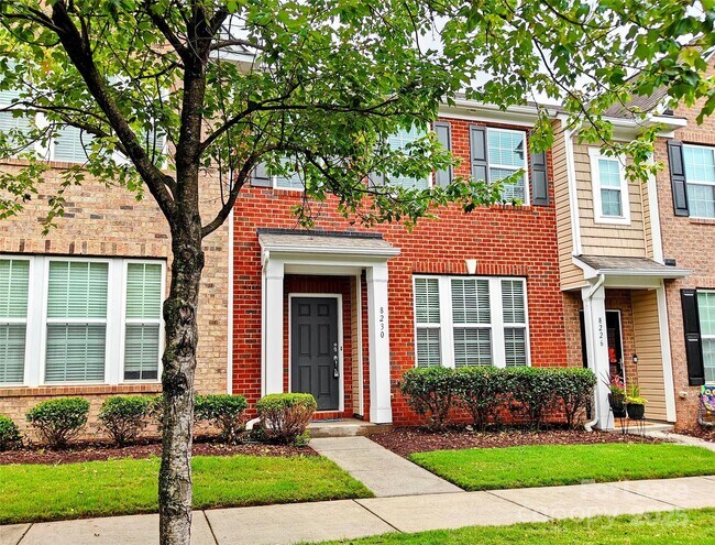 Foto del edificio - 8230 Viewpoint Lane