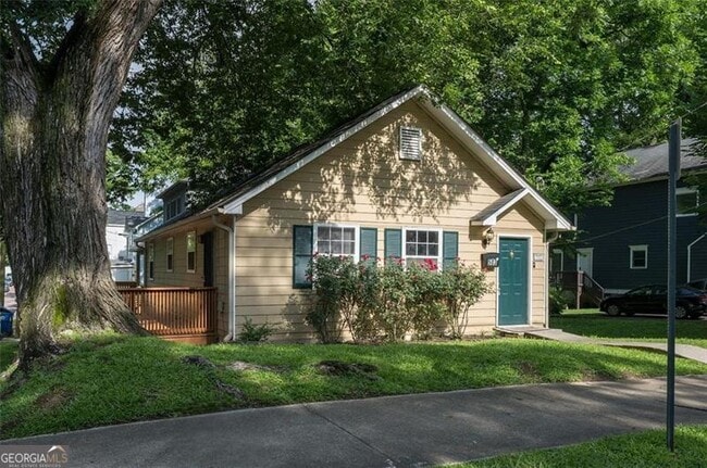 Building Photo - 503 Connally St SE