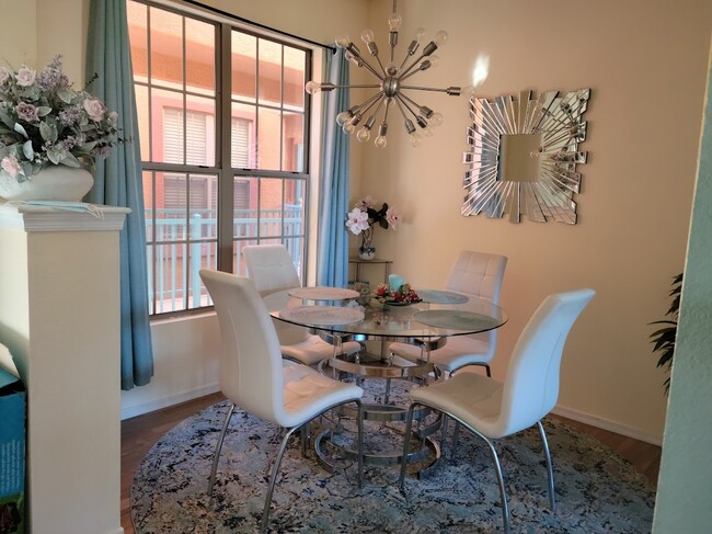 Foto del edificio - 14950 W Mountain View Blvd