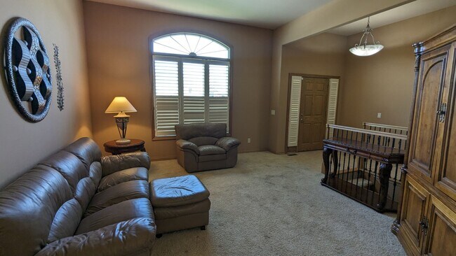 Foto del edificio - 113 Glen Oaks Dr