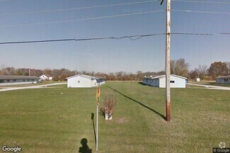 Building Photo - 2140 E 600 N