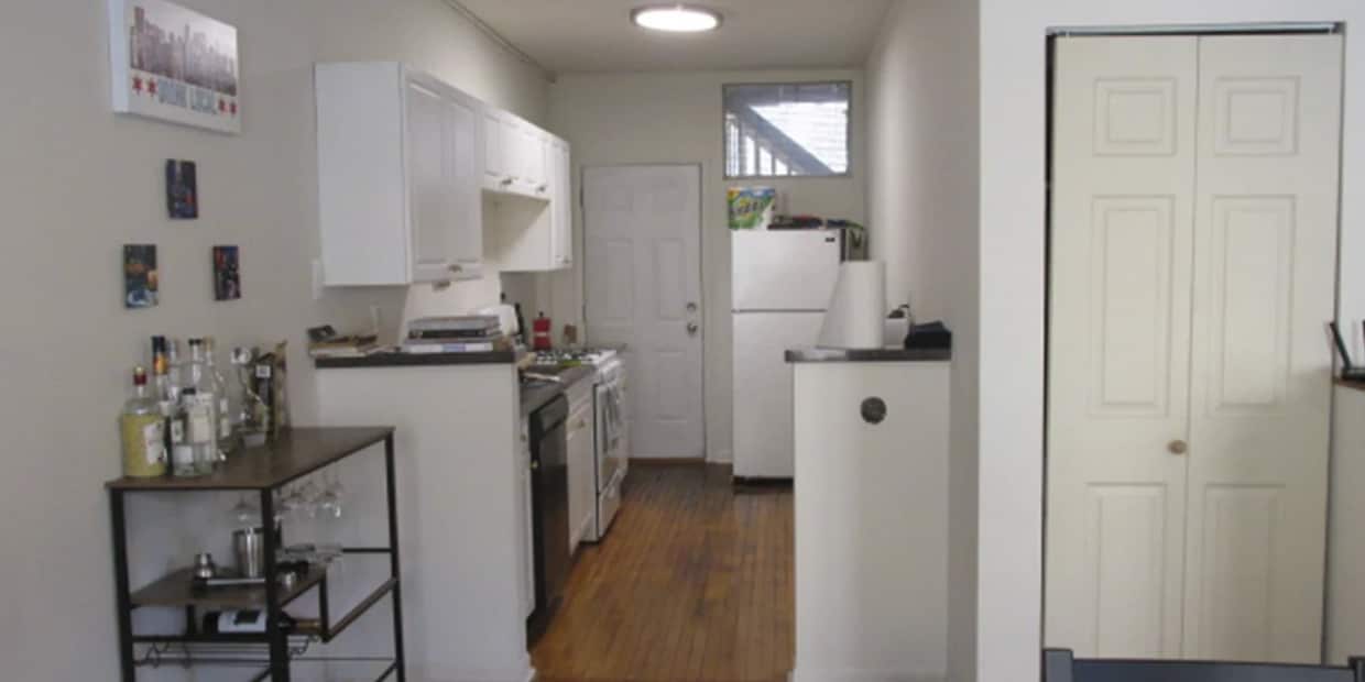 Primary Photo - 724 W Roscoe St