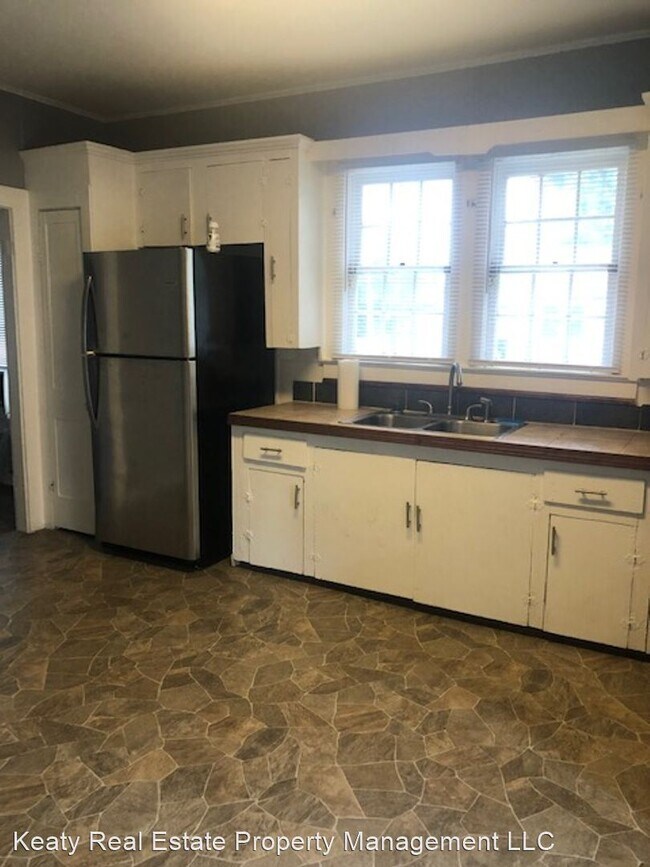 Foto del edificio - 2 br, 1 bath House - 817 Moss Street