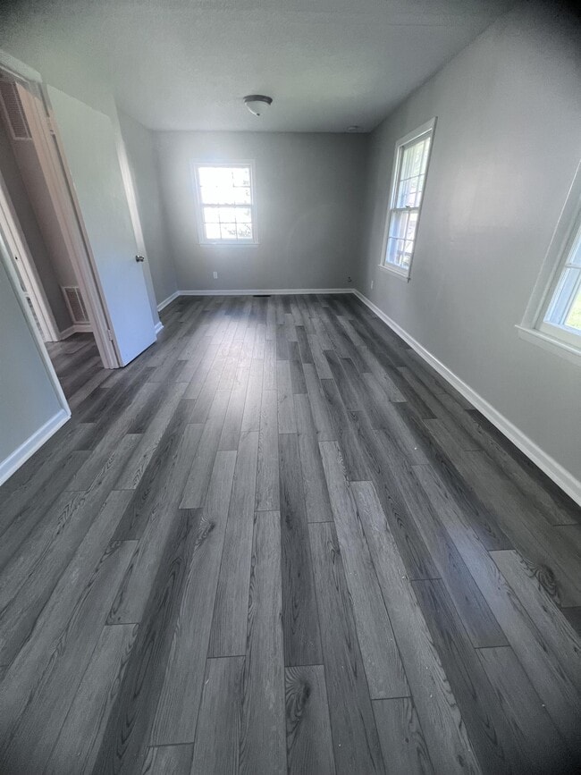 Foto del edificio - 2548 Park Rd Ext