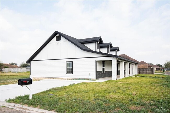 Building Photo - 3602 Ida Dr