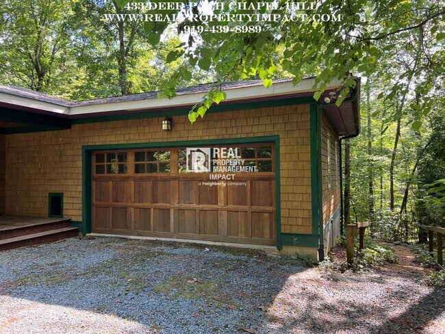 Building Photo - Custom Built Craftsman 2-bedroom 2 bath ho...