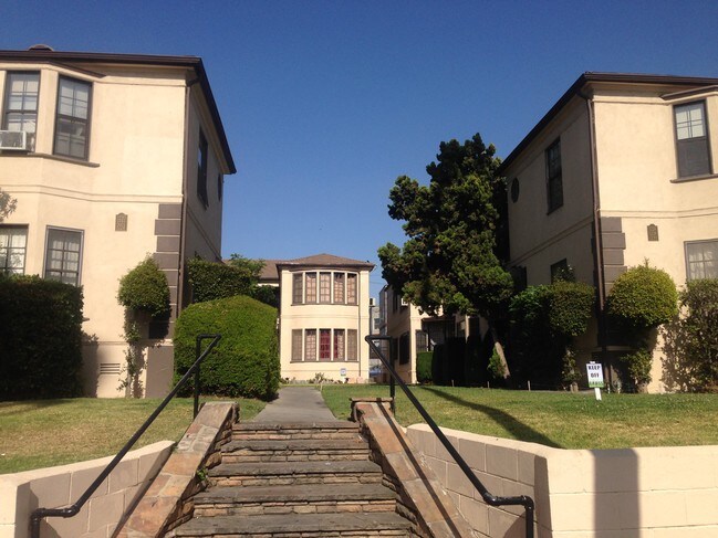 Foto del edificio - 1226 S Westmoreland Ave