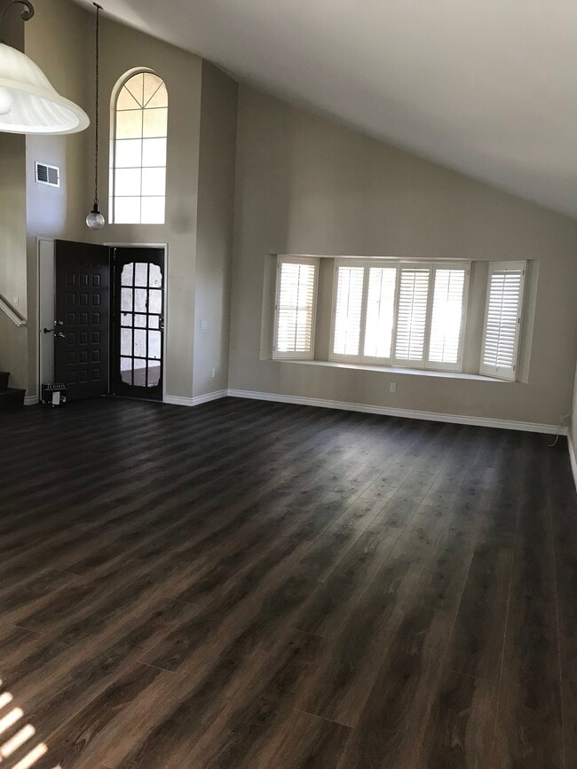 Foto del edificio - 1938 Aspen Ln