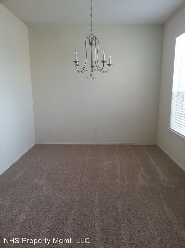 Building Photo - 4 br, 2.5 bath House - 5129 Breeze Hollow