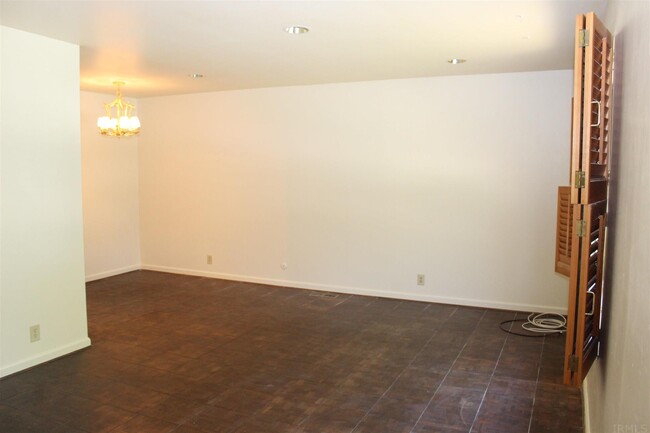 Building Photo - 4531 Cass Ave