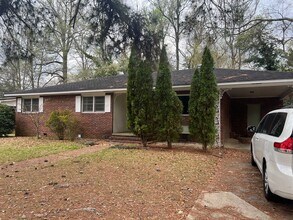 Building Photo - 303 32nd E Pl