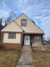 Building Photo - 1500 Shirley Dr