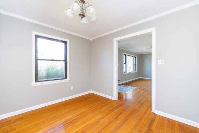 Foto del edificio - 7215 Earl Dr