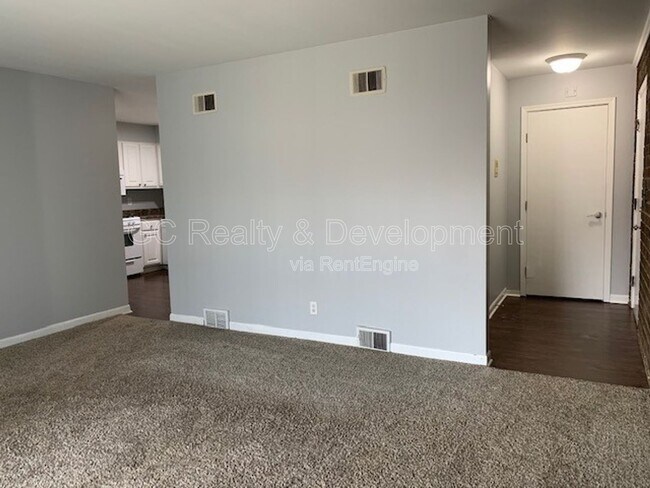 Foto del edificio - 12 Simpson St