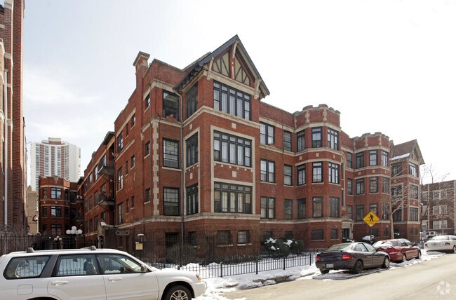 Building Photo - Edgewater Gardens