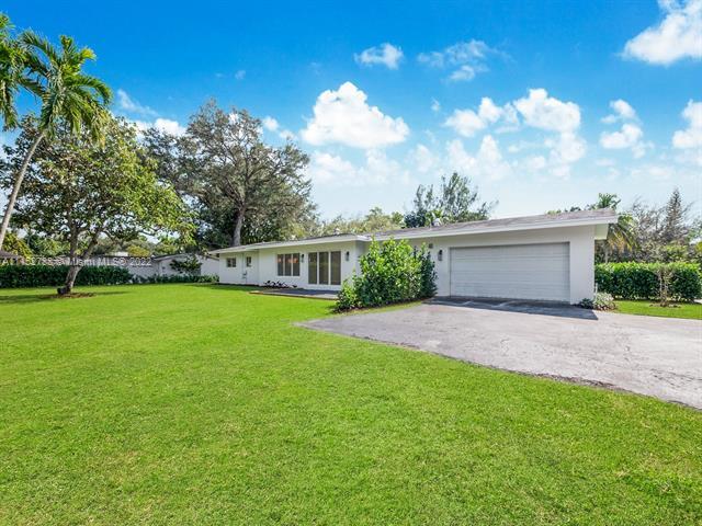 Building Photo - 5835 SW 100th Ter