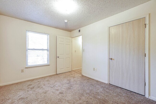 Dormitorio - Village Square of Jacksonville