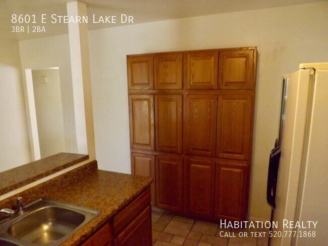 Foto del edificio - 8601 E Stearn Lake Dr