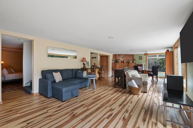 Foto del edificio - 11582 Washougal River Rd