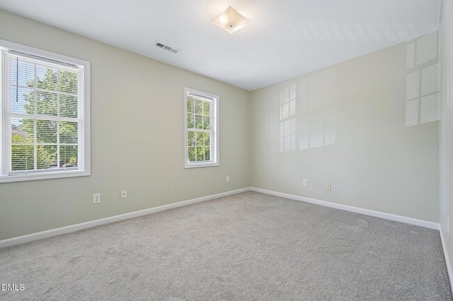 Building Photo - 278 S Raleigh St