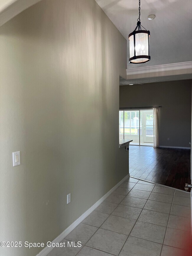 Building Photo - 1536 Grand Isle Blvd