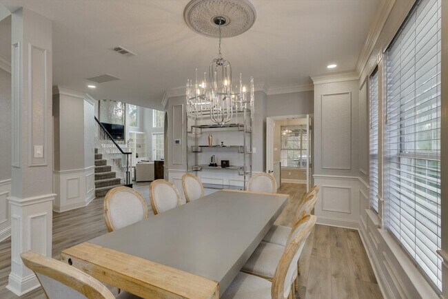 Building Photo - 2010 Indian Trail