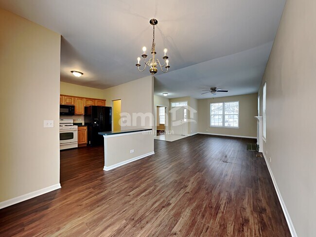 Foto del edificio - 1863 Goss Ct