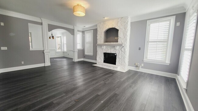 Building Photo - 5200 Craftsman Ridge Dr