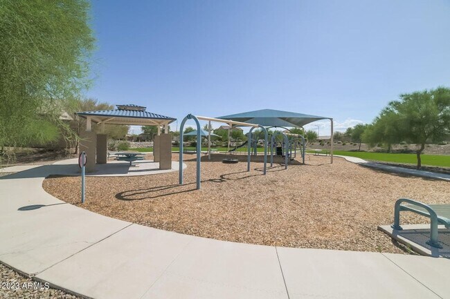 Foto del edificio - 25180 N 108th Ln