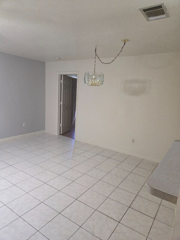 Foto del edificio - 6833 Myrtlewood Rd