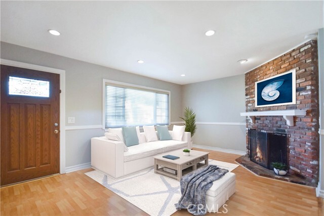 Building Photo - 10155 Disney Cir