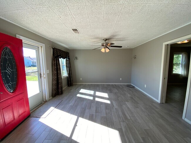 Foto del edificio - Charming 4-Bedroom Home in OKC!