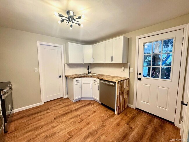 Foto del edificio - 121 Main St