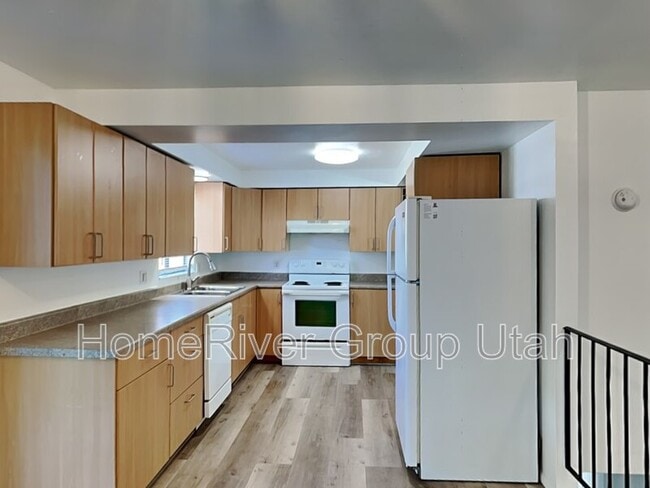 Building Photo - 1058 W 1100 N