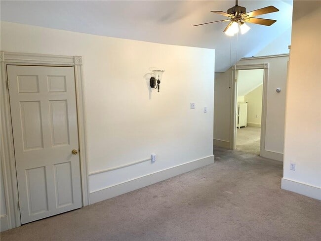 Building Photo - 113 Prospect Hill St