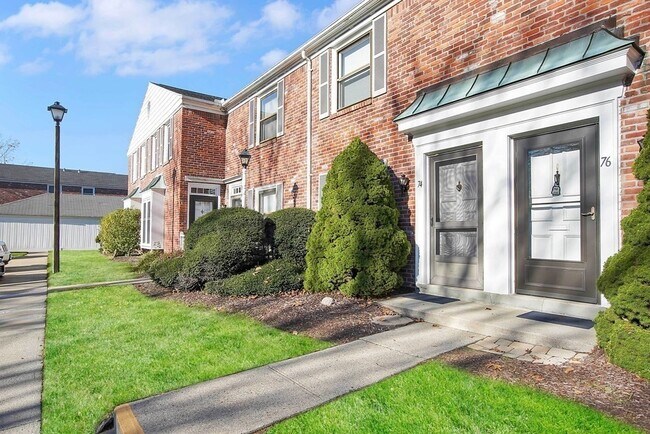 Building Photo - 76 Yorktown Dr