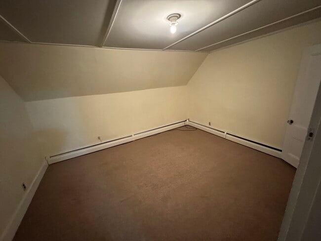 Building Photo - 48 Clinton Ave