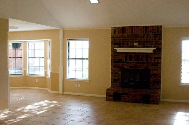 Foto del edificio - 1326 Prairie Wind Blvd