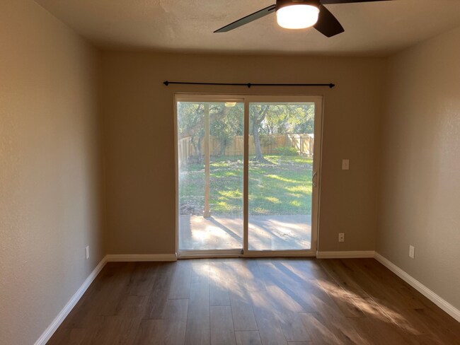 Building Photo - 2502 American Dr