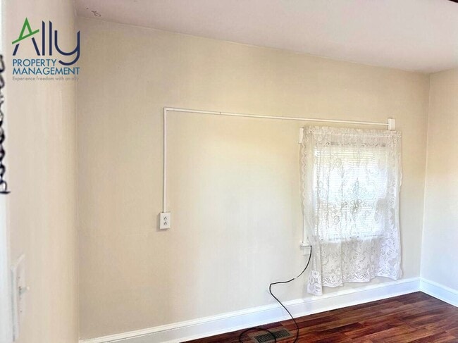 Foto del edificio - 648 Ivy Hill Ln